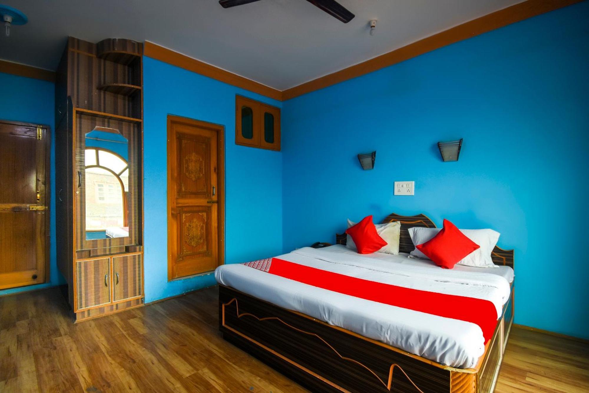 Oyo Hotel New Divine Kashmir Durgjan Exterior foto