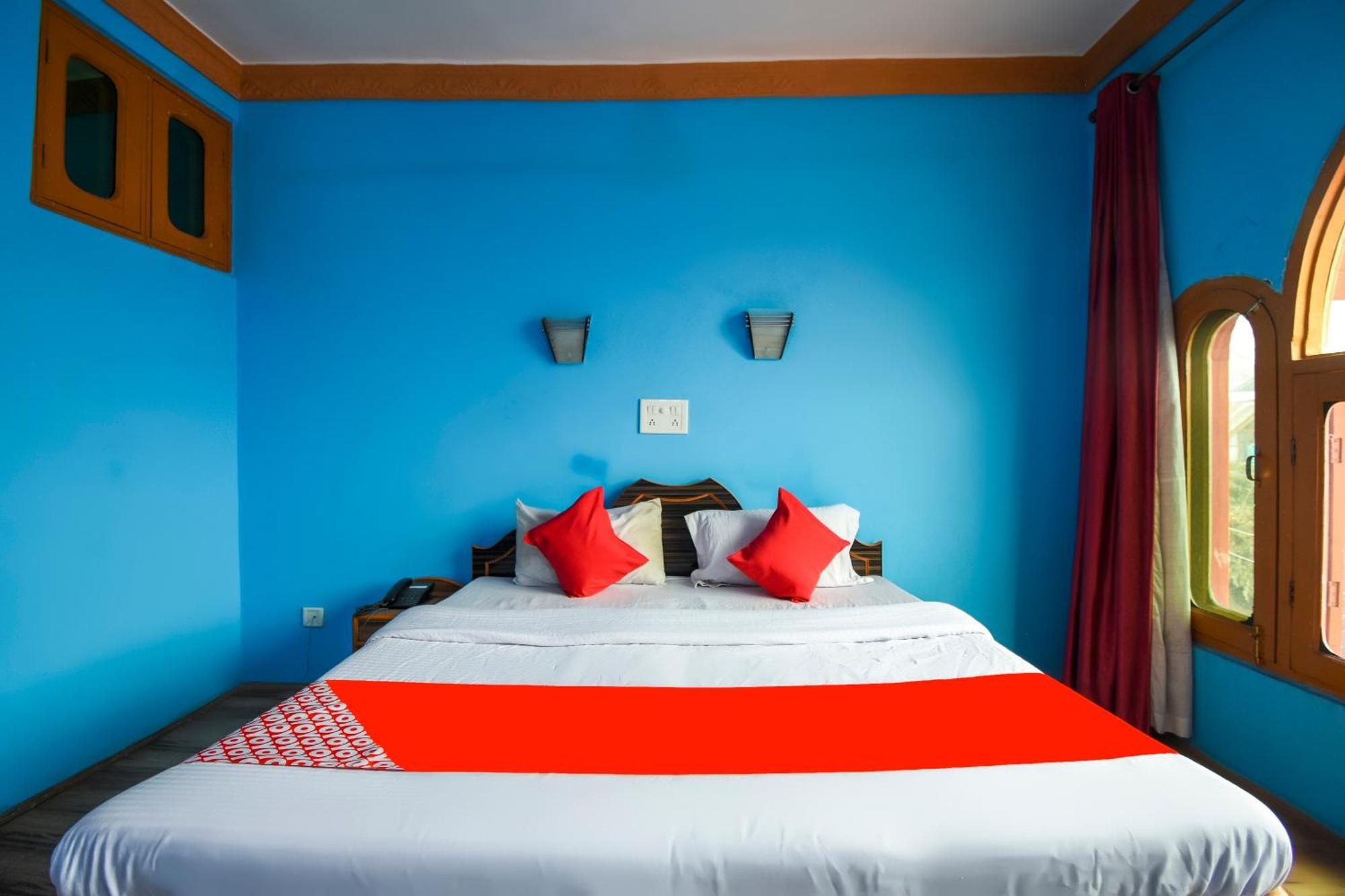 Oyo Hotel New Divine Kashmir Durgjan Exterior foto